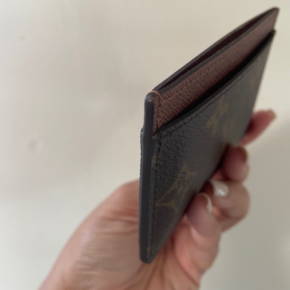 LOUIS VUITTON CARD HOLDER - Picture 2 of 5